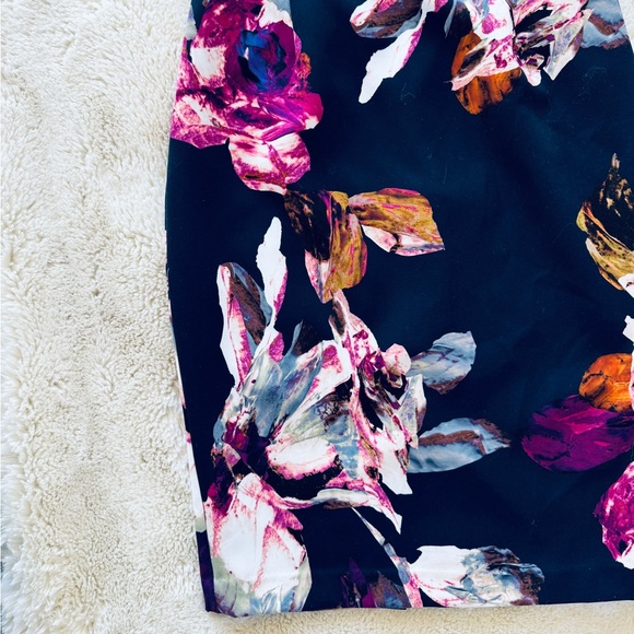 Trina Turk Adley Cut Out Shoulder Floral Dress - Picture 8 of 10